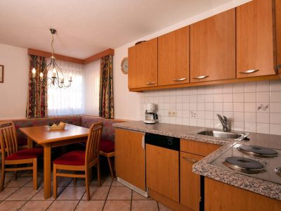 07553EE426F7993B53D5A3EF1BF4A76D