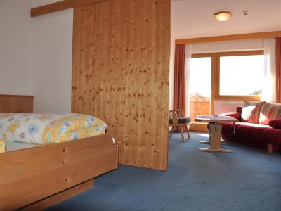 231B615CE3EB3969BE8A3CDE462C893C