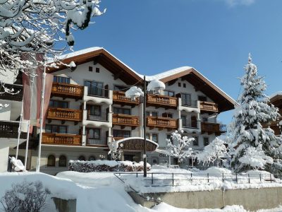 27D2DC8AABA6ACEF735A2AA5FD41C425