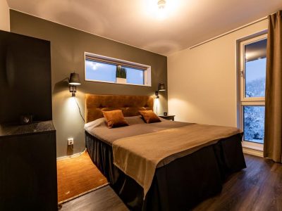 28458013EB8DC69F49B1E40334B96EE5