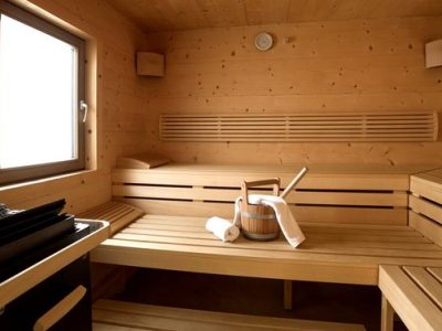 4633358