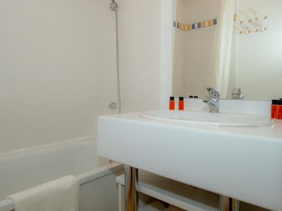 48135407-Original