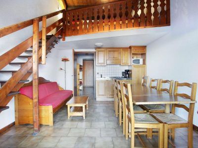 55F3D540081BCA1C2474DFE4390A5600