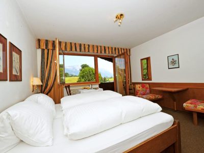 60B05684325764A0AF12617046D7D50F