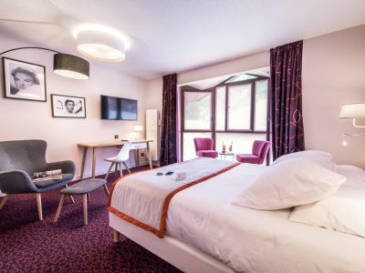 61BE4D767168A5561110A85D2EC2A52A