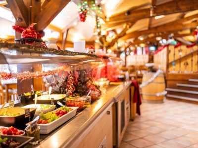 8AD584554A557168F6616C419A361675