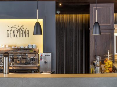 9012EB3616243ADF98098D04F6E5F0F0