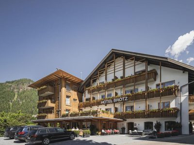 975E3998C48E31915492389FAAE12B16