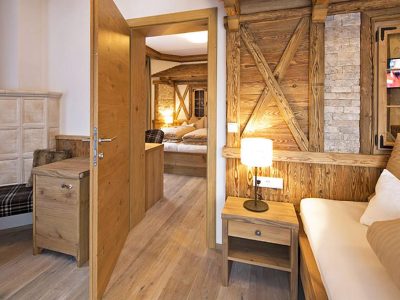 9F37FC09E28FA638B41215AB0E07A8C3