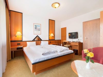 A65EA6D6DE8296604A0C1669AEA1448B