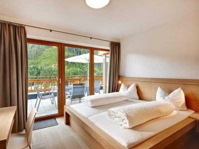 AD81A2F809CF92BA17C03543C5061353