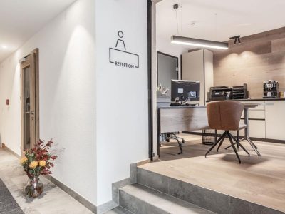 B223942C3E103F8DD18435F52606F15C