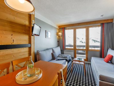 CCC49CA3D4E49C98417E10E55772AF95