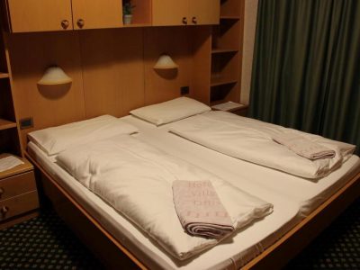 CF8FC7DBE68F88468F36A2EB7A0A5B49