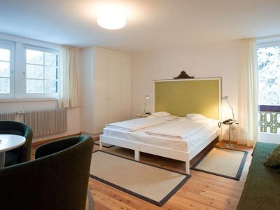 DCE10318C062049C0474B96B84E1E185