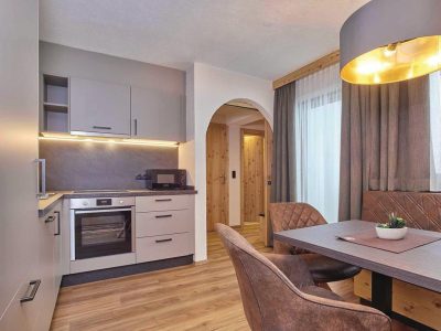 DEBE2D1ED9FB9E365F5D83BD1168E551