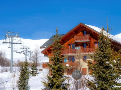 E73B20BCBF5DFA8EFFE57B43FB7709DE