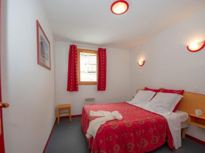 ED2C2DE99CD412440A3FFFC5968D9FB9