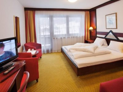 FD5CBC0BA5DA4CAE4A09508110F79DF2